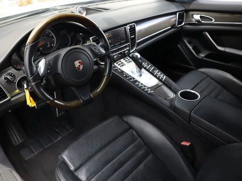 Used 2010 Porsche Panamera Turbo AWD/4WD image 4
