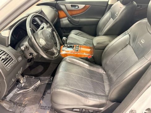 Used 2011 INFINITI FX35 AWD w/ Premium Pkg image 13