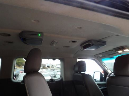 Used 2017 Nissan NV 3500 SV w/ SV Technology Package image 9