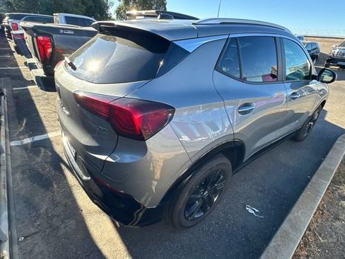 Used 2024 Buick Encore GX Sport Touring FWD image 5