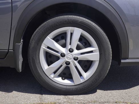 Used 2024 Nissan Kicks S FWD image 8