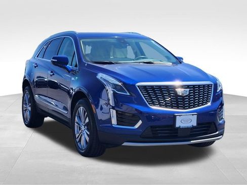 Certified 2024 Cadillac XT5 Premium Luxury w/ Technology Package AWD/4WD image 7