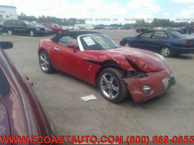 Used 2006 Pontiac Solstice Convertible w/ Premium Package RWD image 1