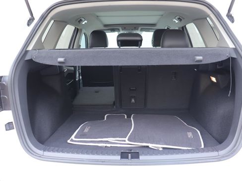 Used 2023 Volkswagen Taos SEL image 16