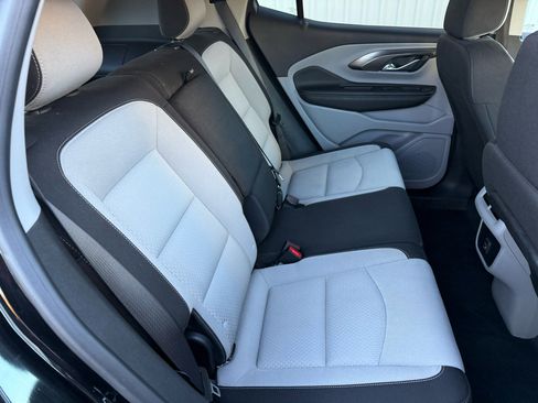 Used 2023 GMC Terrain SLE image 30