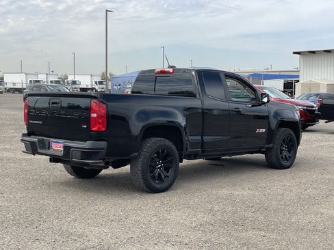 Used 2022 Chevrolet Colorado Z71 w/ Z71 Midnight Edition AWD/4WD image 6