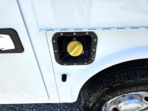 Used 2017 Ford F350 XL image 60