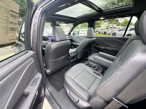 Used 2026 Lexus TX 350 AWD w/ Technology Package image 34