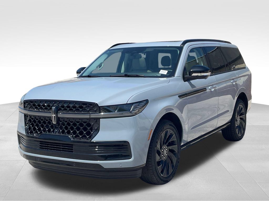 New 2026 Lincoln Navigator Reserve w/ Jet Appearance Package AWD/4WD image 1