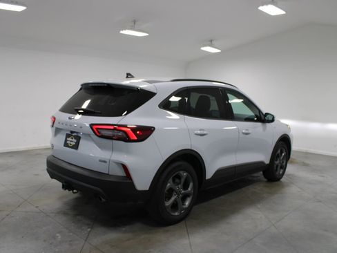 Used 2025 Ford Escape ST-Line Select w/ Class II Trailer Tow Package AWD/4WD image 9