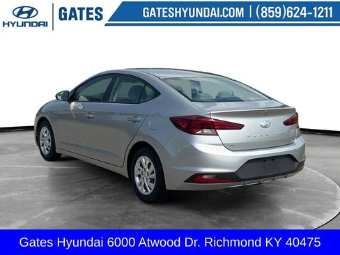 Used 2020 Hyundai Elantra SE FWD image 7