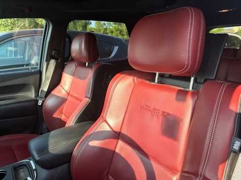 Used 2018 Dodge Durango SRT w/ Technology Group AWD/4WD image 16