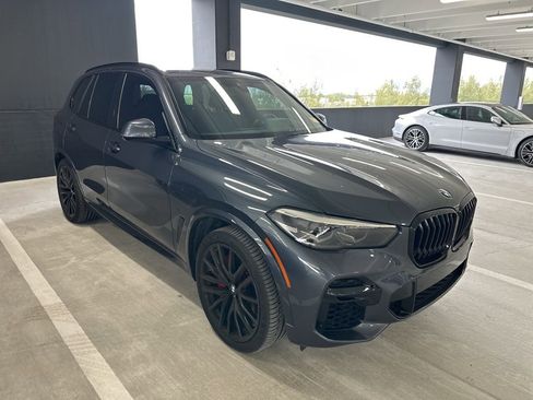 Used 2022 BMW X5 sDrive40i w/ M Sport Package RWD image 4