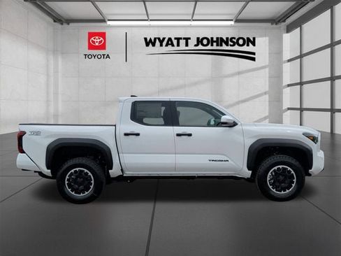 New 2026 Toyota Tacoma TRD Off-Road AWD/4WD image 6