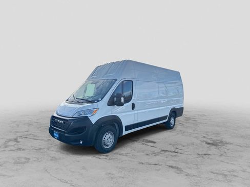 Used 2024 RAM ProMaster 3500 w/ Premium Convenience Group image 4