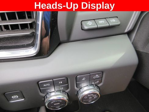 Used 2025 GMC Sierra 2500 Denali w/ Denali Reserve Package AWD/4WD image 34