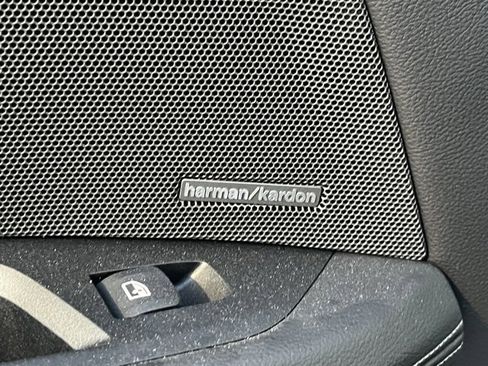 Used 2023 BMW i4 eDrive40 w/ Premium Package image 15