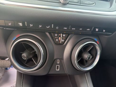 Used 2023 Chevrolet Blazer LT w/ LPO, Black Grille Bar Package image 15