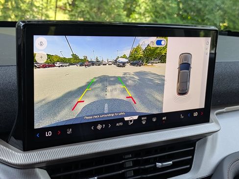 New 2026 Ford Explorer Active w/ Active Comfort Package RWD image 19