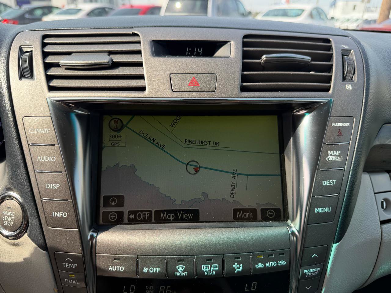 Used 2007 Lexus LS 460 w/ Comfort Pkg RWD image 32