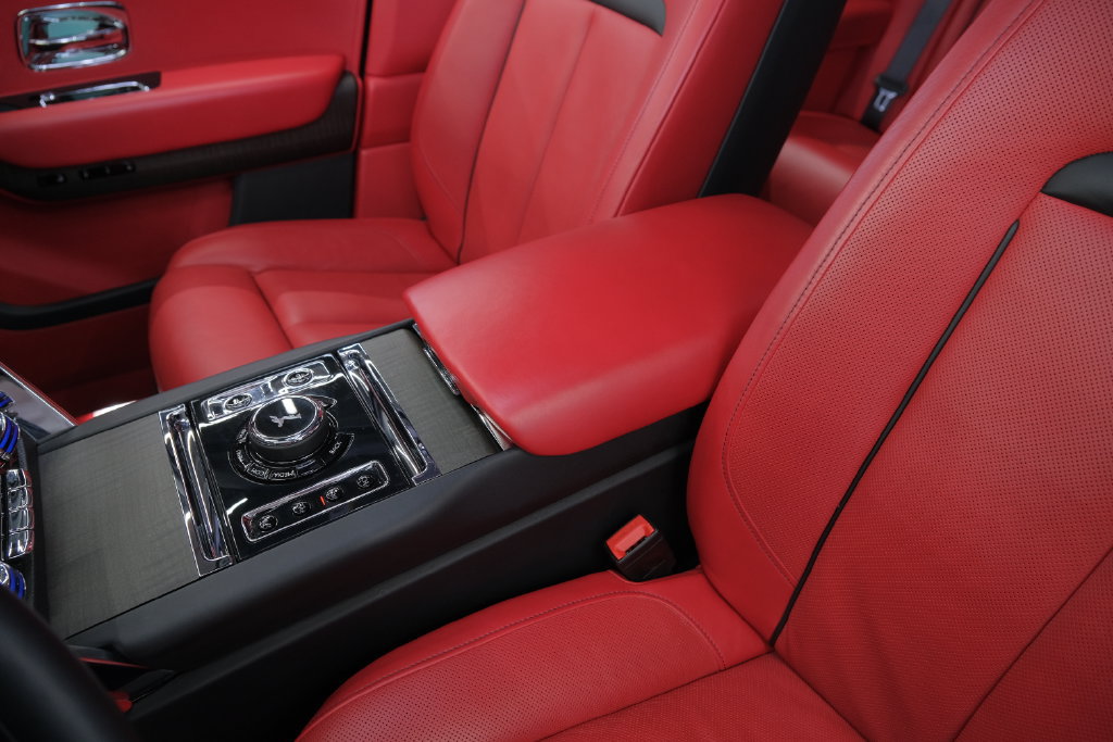 Used 2022 Rolls-Royce Cullinan AWD/4WD image 11