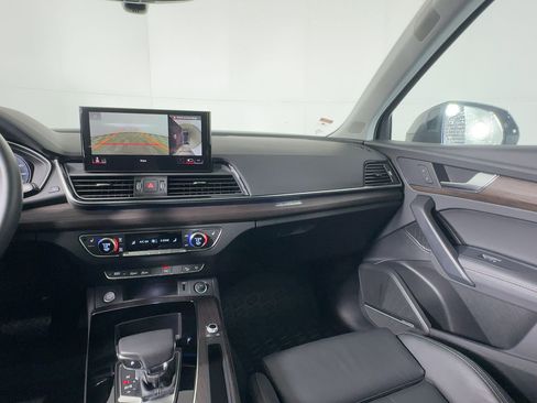 Certified 2025 Audi Q5 2.0T Premium Plus w/ Premium Plus Package image 29