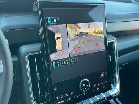 New 2026 GMC Yukon Denali image 30