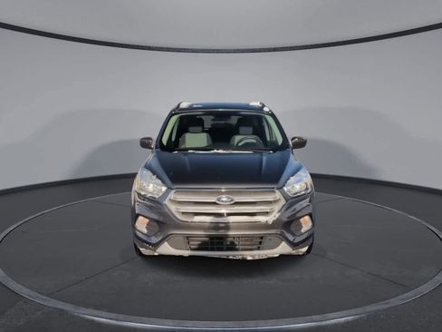 Used 2018 Ford Escape SE image 3
