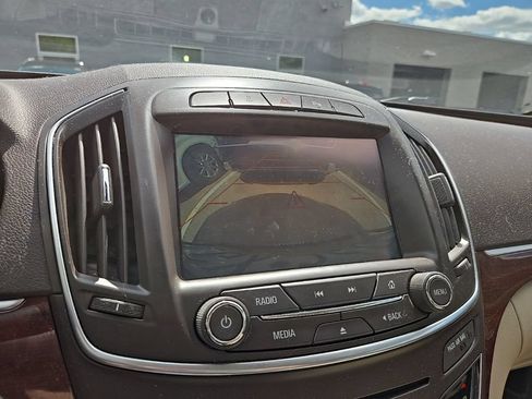 Used 2016 Buick Regal Premium FWD image 21