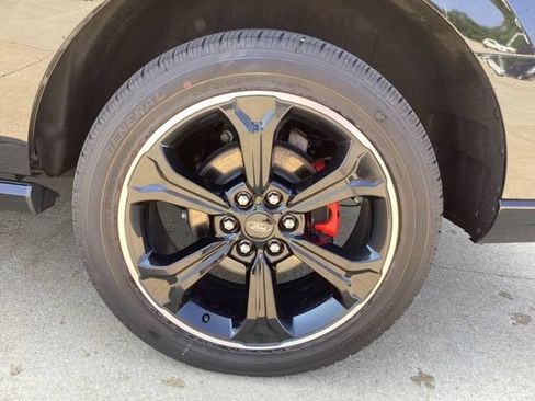 Used 2023 Ford Expedition Limited AWD/4WD image 7