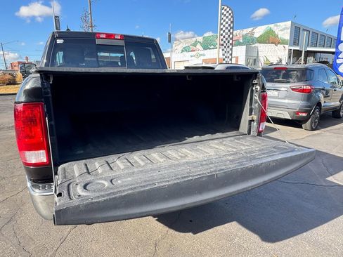 Used 2018 RAM 1500 Big Horn image 9