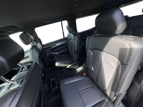 New 2026 Jeep Grand Wagoneer image 22