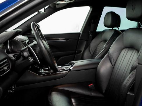 Used 2023 Maserati Levante Modena image 9