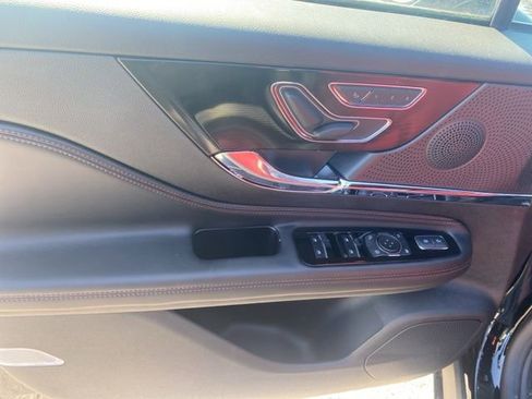 New 2025 Lincoln Corsair Reserve w/ Rear Removable Package Tray AWD/4WD image 17