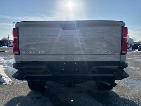 New 2026 Chevrolet Silverado 2500 ZR2 AWD/4WD image 6