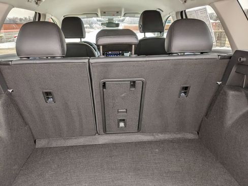 Certified 2025 Volkswagen Taos SE image 26