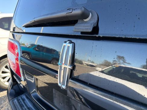 Used 2013 Lincoln Navigator L 2WD image 13