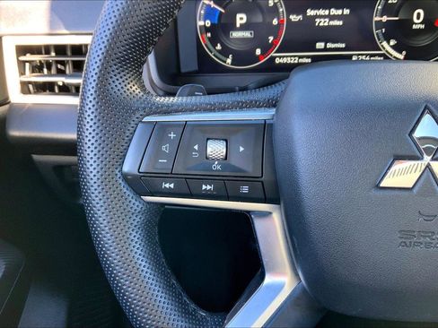 Used 2023 Mitsubishi Outlander SEL Black Edition image 17