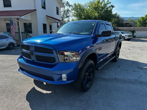 Used 2019 RAM 1500 Express w/ Express Value Package AWD/4WD image 8