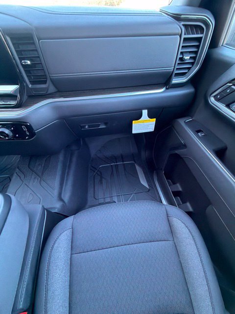 New 2026 Chevrolet Silverado 1500 RST w/ RST Select Package AWD/4WD image 17