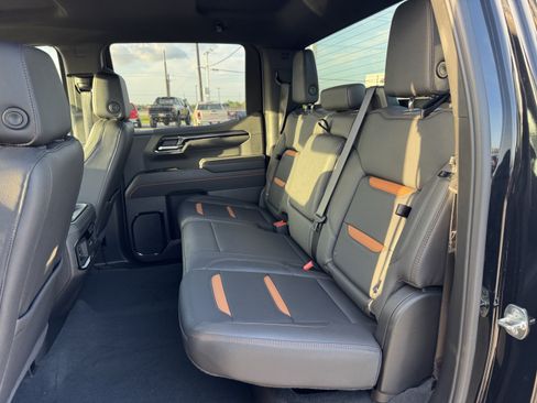 Used 2025 GMC Sierra 1500 AT4 AWD/4WD image 25