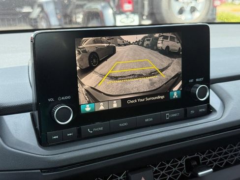 Used 2024 Honda Accord EX image 18