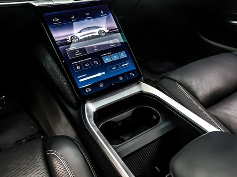 Used 2024 Lucid Air Touring image 6