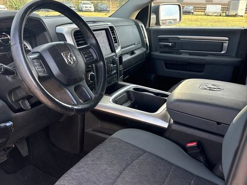 Used 2018 RAM 1500 Big Horn AWD/4WD image 9