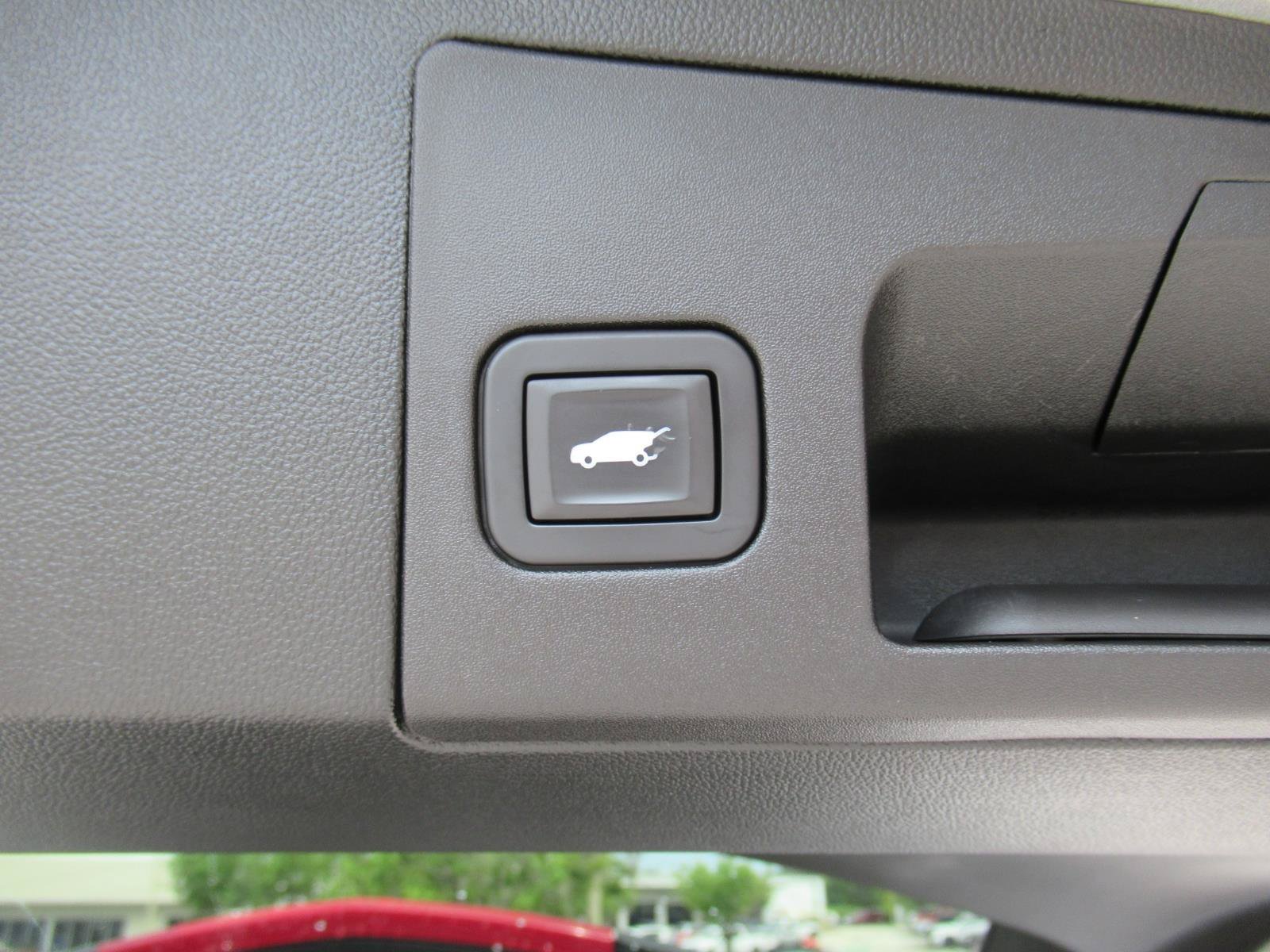 Used 2019 Cadillac XT5 Premium Luxury FWD image 32