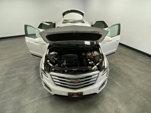 Used 2018 Cadillac XT5 Luxury w/ Driver Awareness Package AWD/4WD image 57