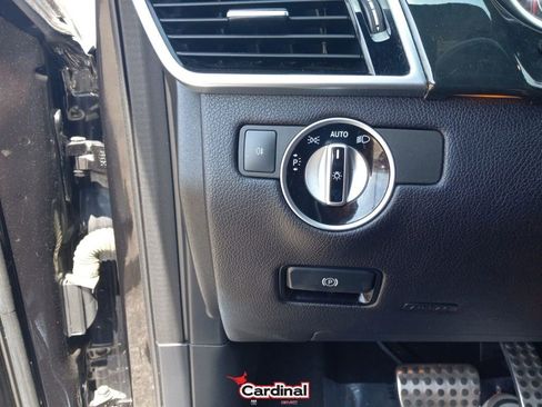 Used 2018 Mercedes-Benz GLE 43 AMG 4MATIC w/ Premium 2 Package image 30