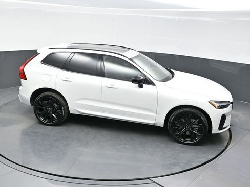 New 2026 Volvo XC60 T8 Ultra w/ Climate Package AWD/4WD image 39