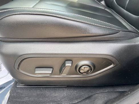 Used 2023 Jeep Grand Cherokee L Limited image 25