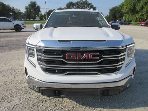 New 2026 GMC Sierra 1500 SLT w/ SLT Premium Package AWD/4WD image 13